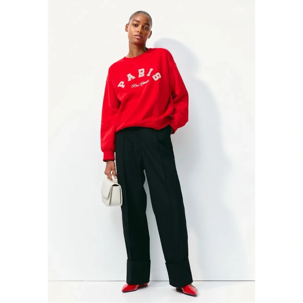 Red Paris Sweatshirt (S) - Picture 3 of 9
